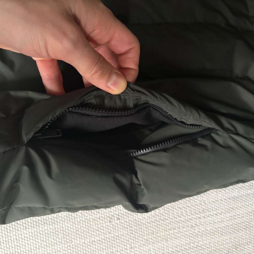Theory Green Down Puffer Jacket - Picture 10 of 10